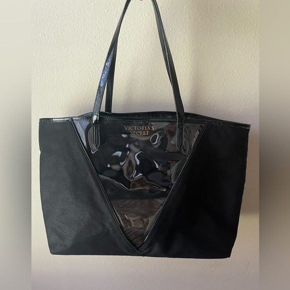Victoria’s Secret Large Black Tote with clear panel and animal print pouch Black - Picture 2 of 9